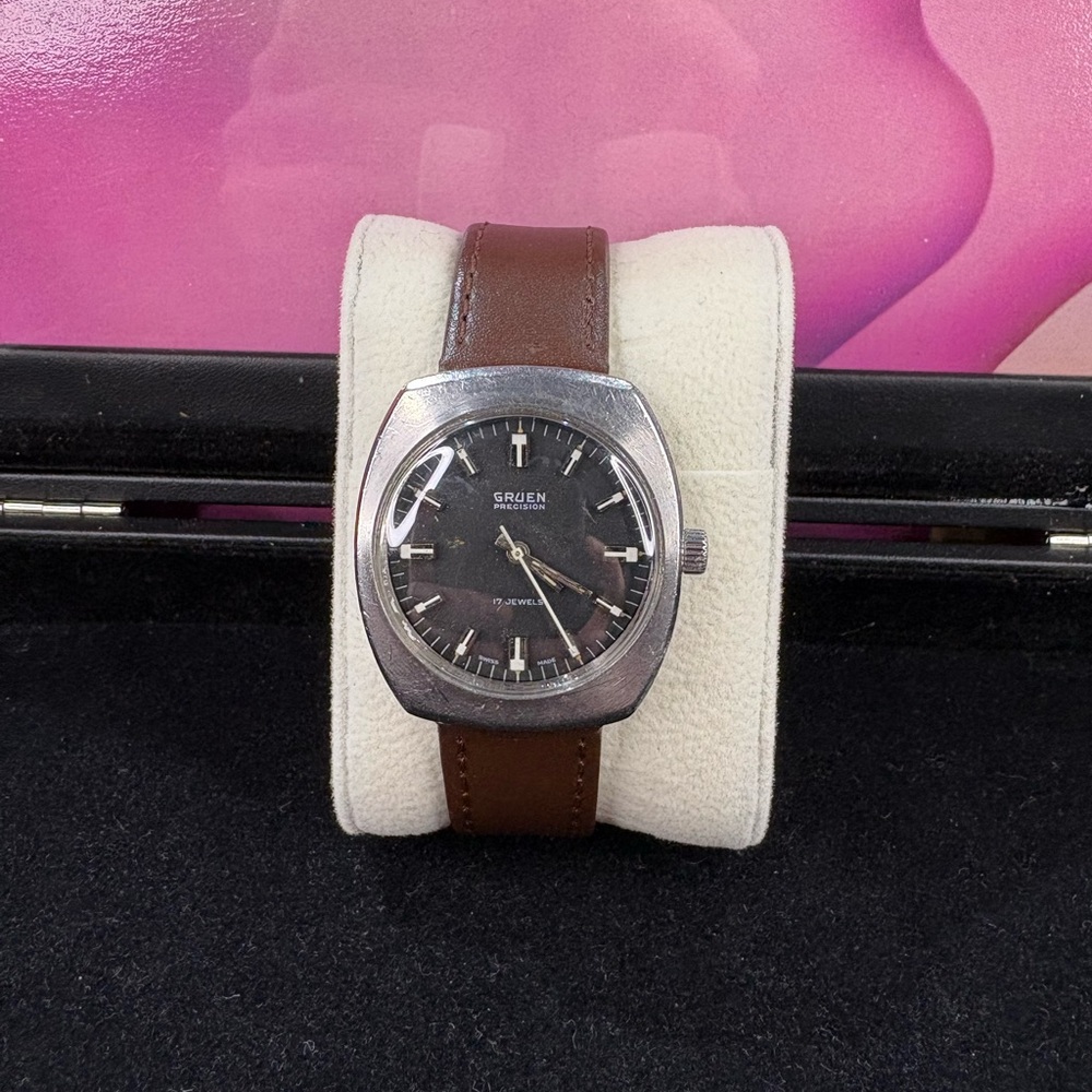 Vintage 1960s Gruen Precision Manual Wind Watch 34mm Swiss Made works runs